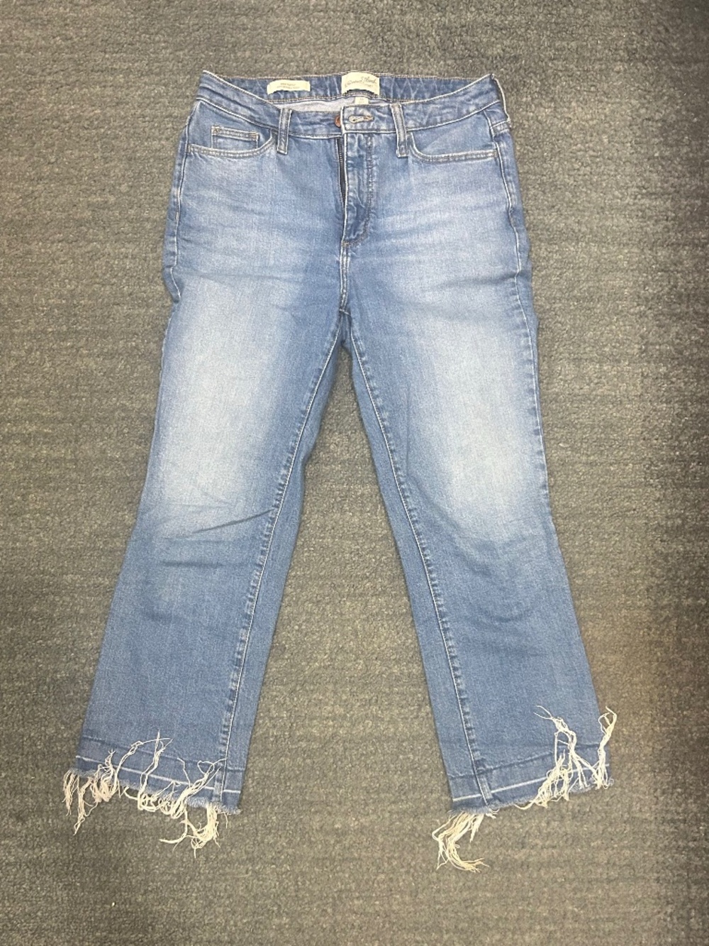 Universal Thread Ankle Boot Cut size 6R